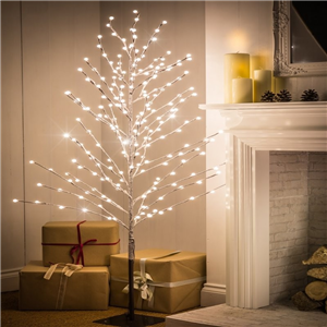 Noma Flocked Berry Tree 1.8m Warm White 220 led